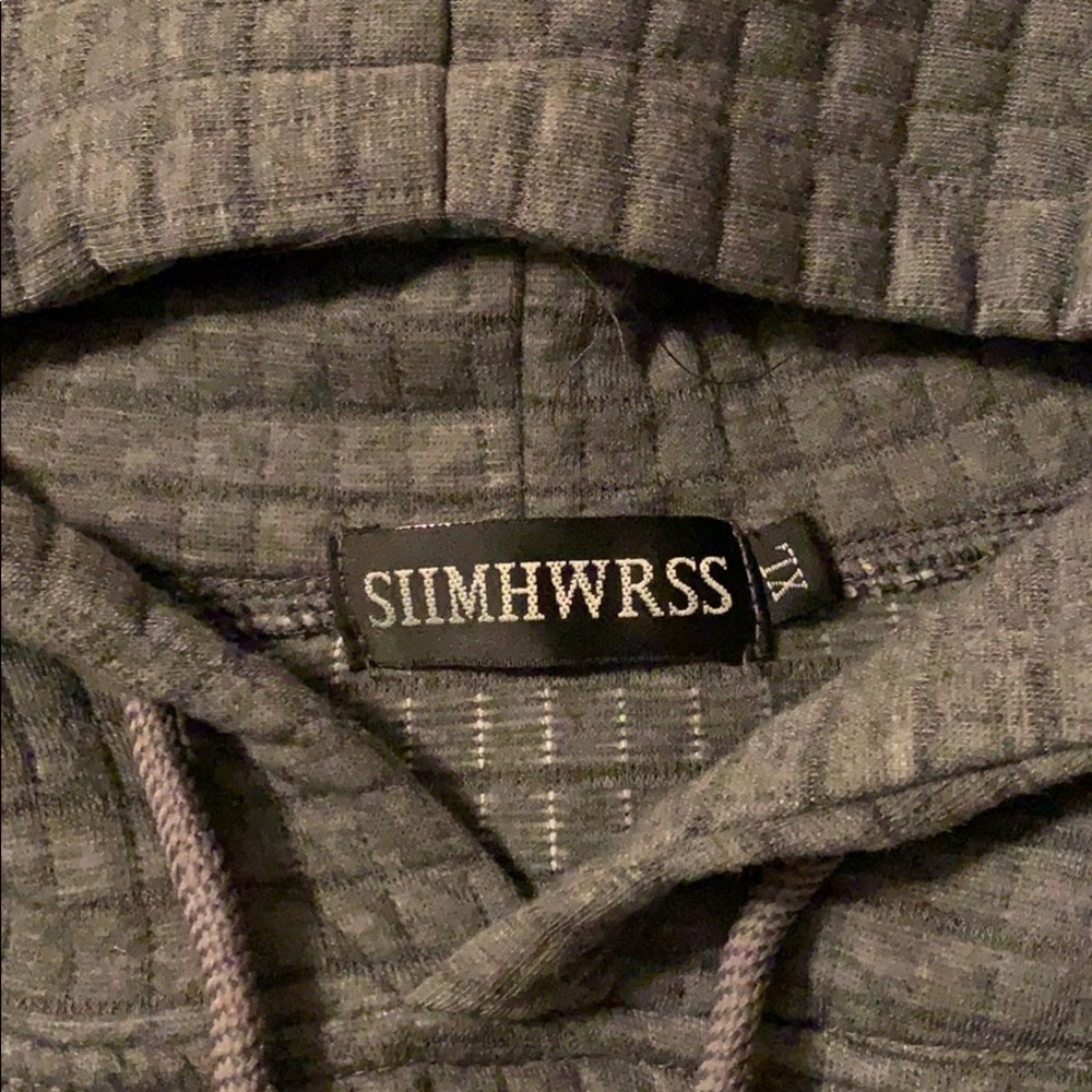 MEN’S XL HOODED/QUILTED SWEATSHIRT